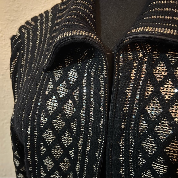 St John Couture Sweater/Jacket - Picture 2 of 8